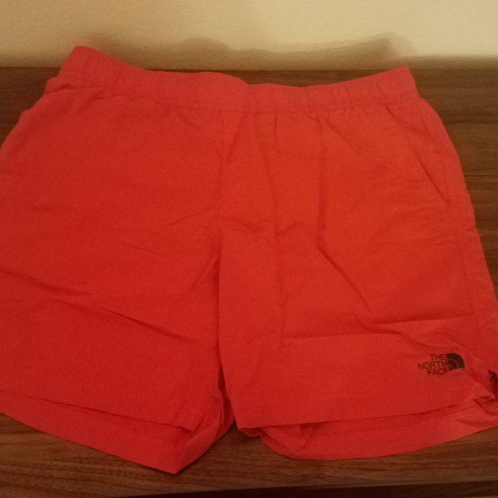 The north face flash dry red shorts size L